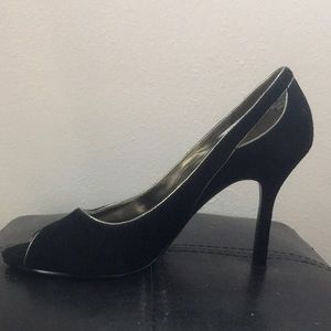 TODAY ONLY $5 -  Esprit nobuk shoes Size 7